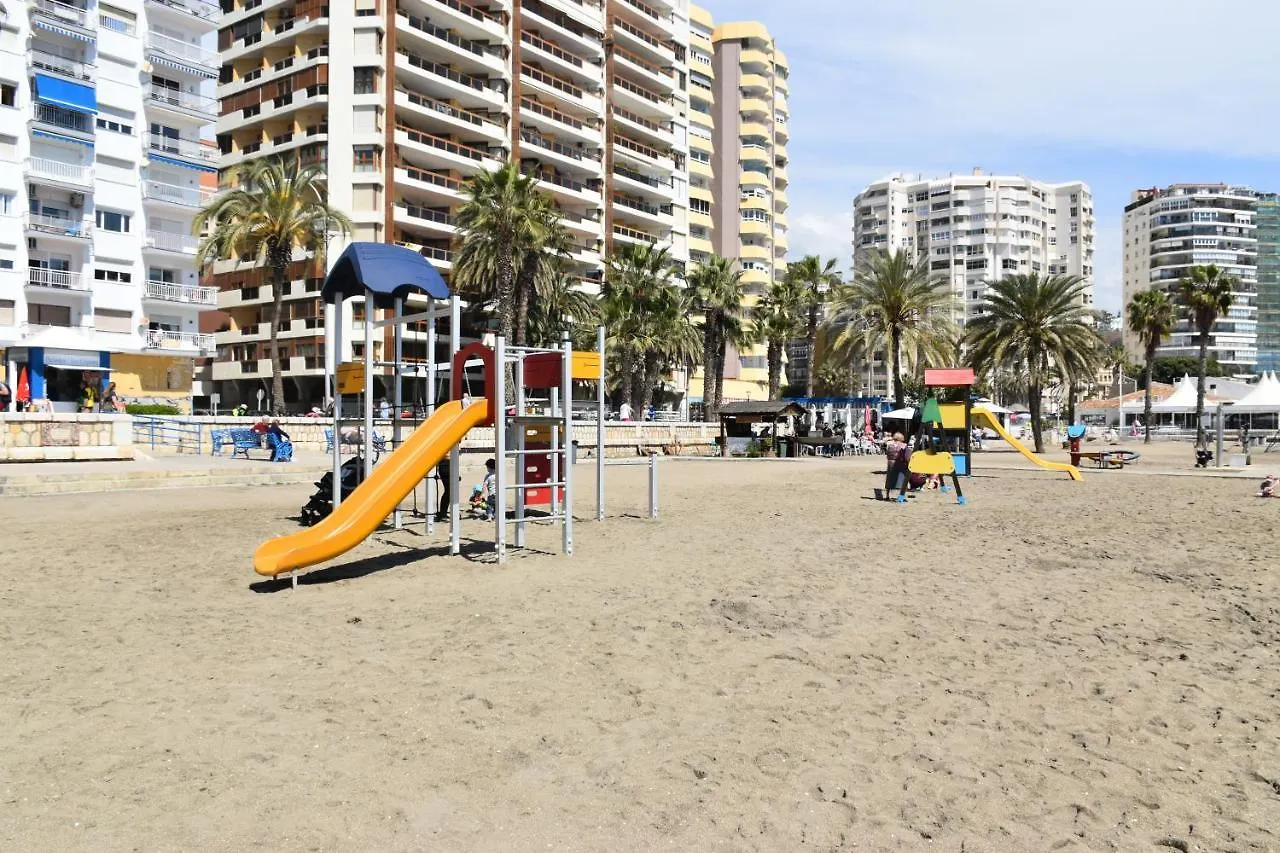 Apartment Port And Beach -Parking- Malaga Spain